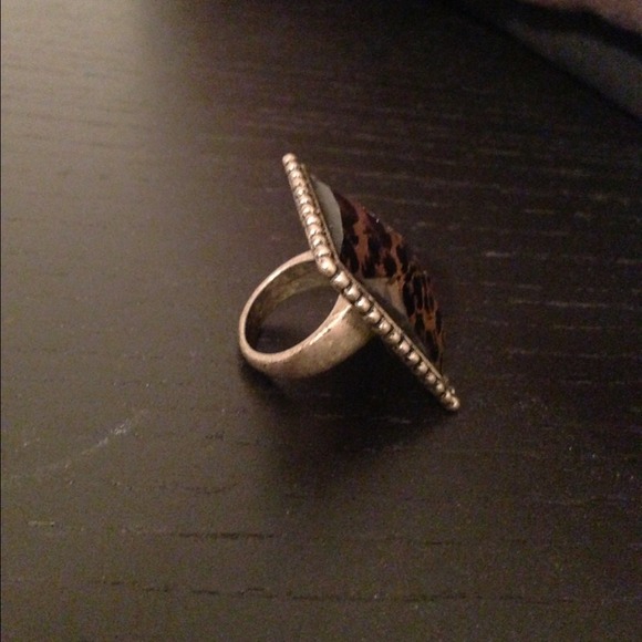 Fun leopard ring - Picture 2 of 2