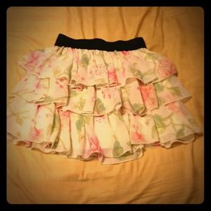 💋REDUCED💋FLORAL MINI SKIRT
