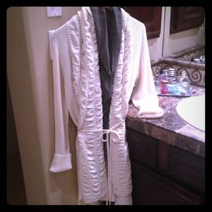 Beautiful AlbertoMakali sweater coat