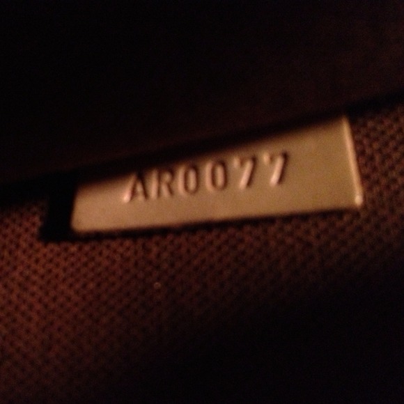 🎀KEEPING HER❤️ AUTH LOUIS VUITTON RIVETING BAG🎀 - Picture 3 of 4