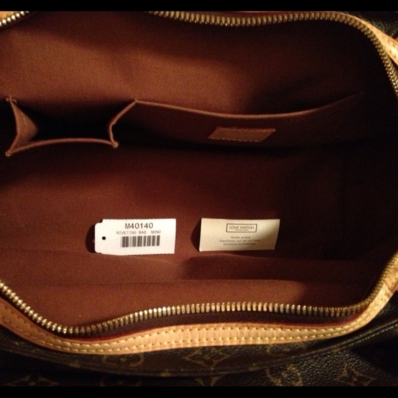 🎀KEEPING HER❤️ AUTH LOUIS VUITTON RIVETING BAG🎀 - Picture 4 of 4