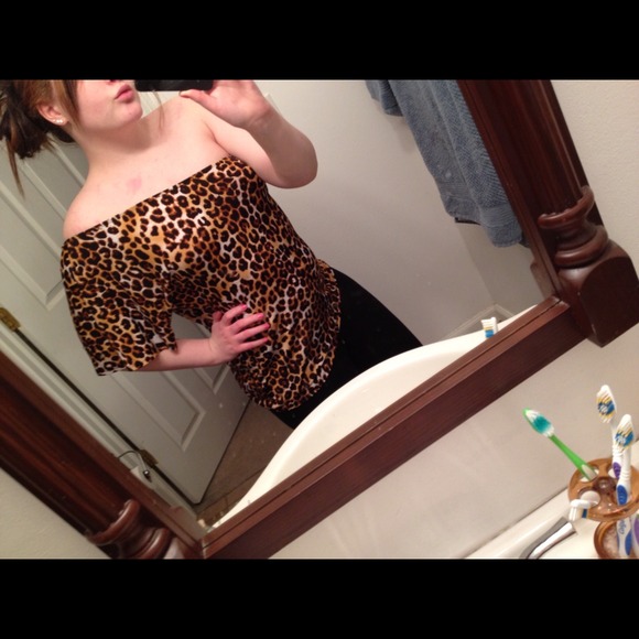 Animal print dress/shirt.