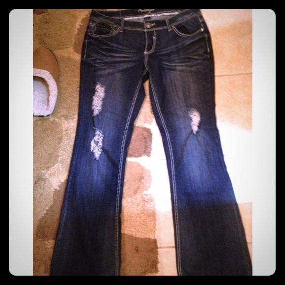 ❌Sold❌Amethyst dark blue jeans slight flare