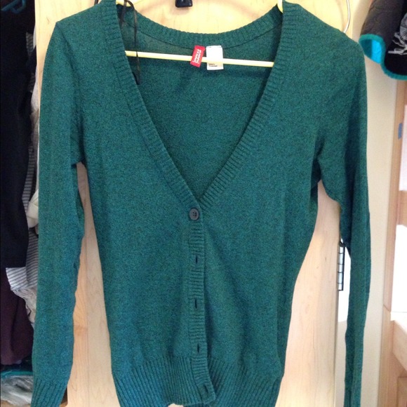 SOLD -- H&M Green Cardigan - Picture 3 of 4