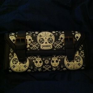 Large loungefly sugar skull clutch