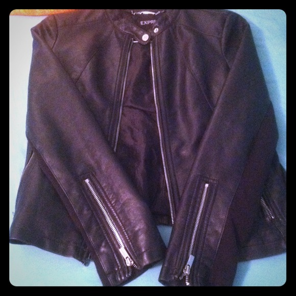 Express Leather.🍥 Reserveddd🍥