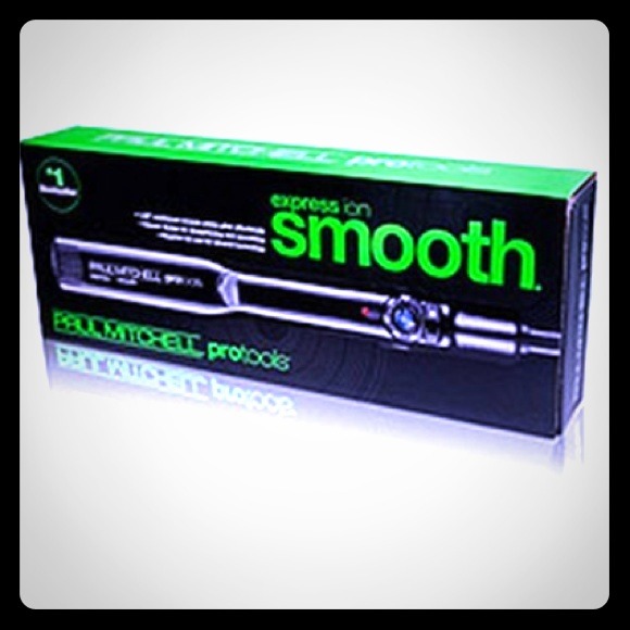 🔴Reserved🔴 Paul Mitchell Flat Iron