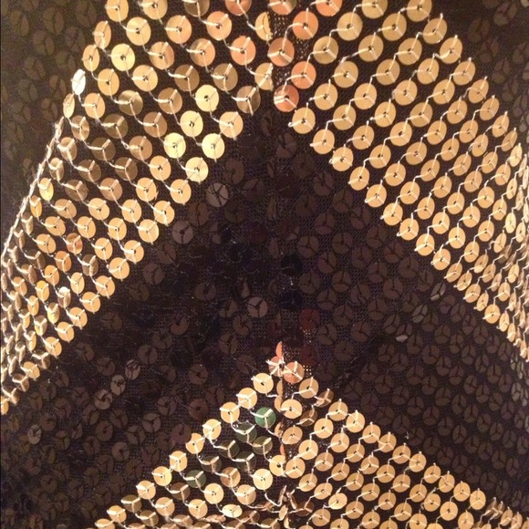 ❌SOLD❌Chevron Gold/Black Sequin Dress - Picture 3 of 3