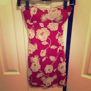 Vintage form-fitting Mystic dress!