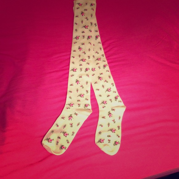 Betsey Johnson Accessories - 🌸🌸Betsey Johnson🌸🌸 knee high floral socks NWOT