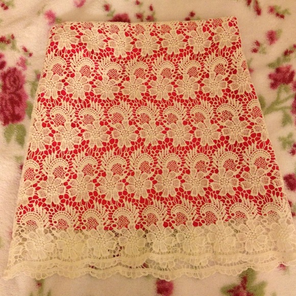 New!!! Beautiful pink skirt