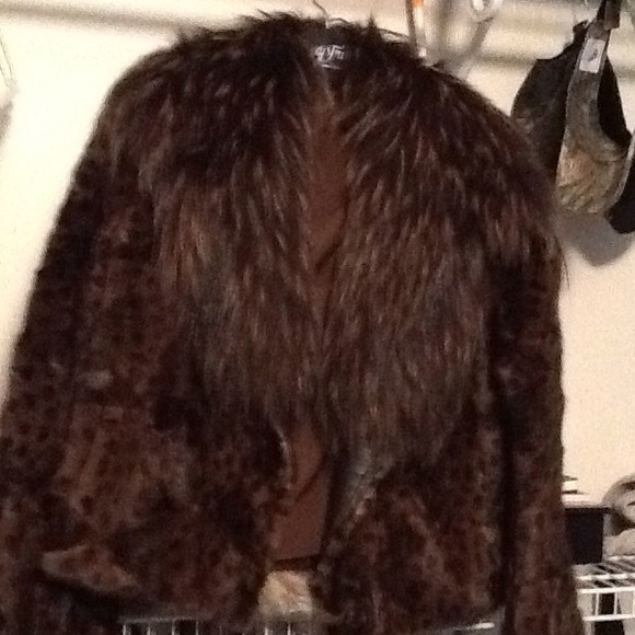 mink jacket. Authentic - Picture 2 of 2