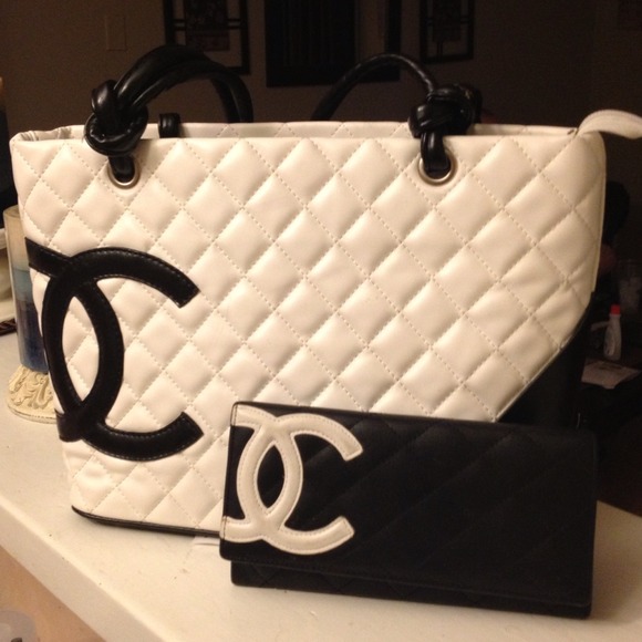 Purse and Wallet Great deal .. Make offer