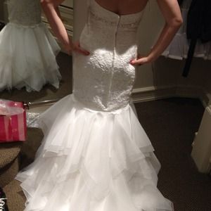 Paloma Blanca wedding dress, style no. 4211