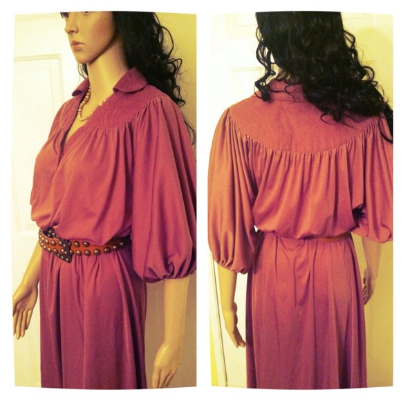 ❌SOLD❌Vintage Flutter Dress - Picture 3 of 3