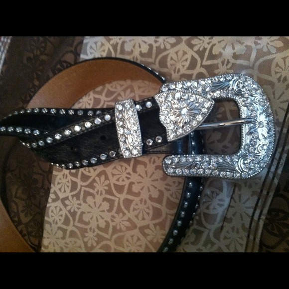 🌟Trade w/ Jeanne5544🌟Black horse hair belt