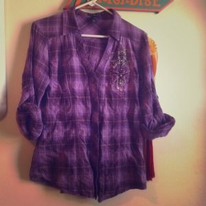 Cowgirl plad purple 3/4 sleeve button up.
