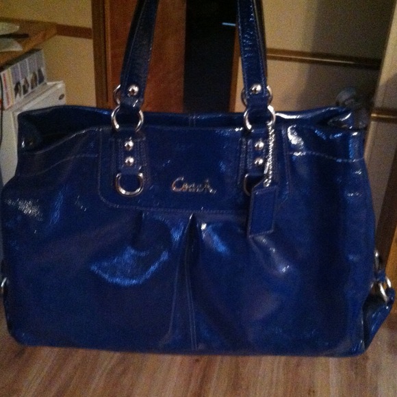 Navy Blue COACH Purse! - Picture 3 of 3