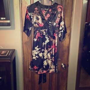 NWOT Forever 21 kimono dress