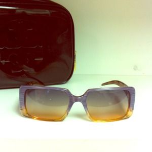 ⛔❗❗SOLD❗❗⛔Authentic Chanel sun glasses