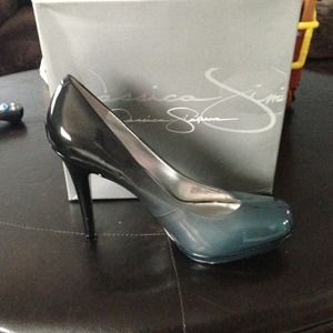 Jessica Simpson heels size 10