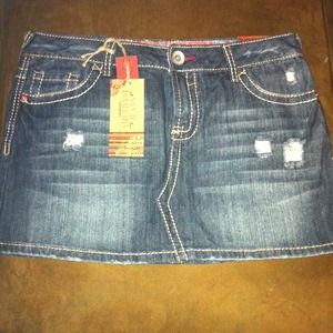 ❌Sold in Bundle❌Size 13 Super Cute Denim Skirt!!