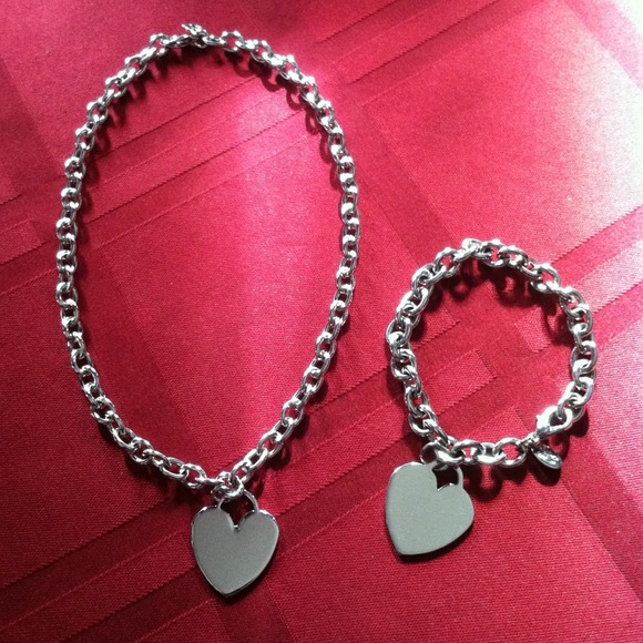 Cookie Lee - Necklace & Bracelet