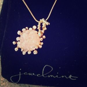 Jewel Mint Coral Necklace