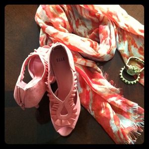 Peach Ruffle Heels - Perfect for Spring!