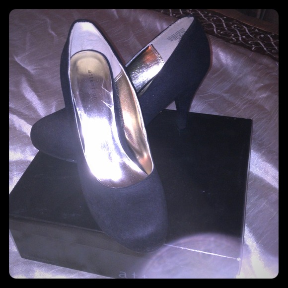 Black suede heels