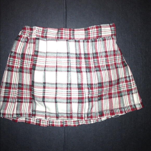 💕The Children's Place Pleated Skirt💕
