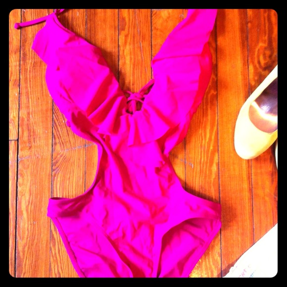 <<SOLD>>Pink swimsuit !!