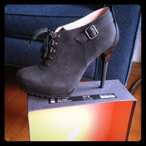 United Nude lace-up suede booties - Cup Roxy style