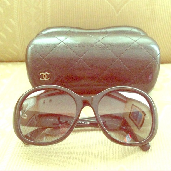 CHANEL Sunglasses - Picture 1 of 3