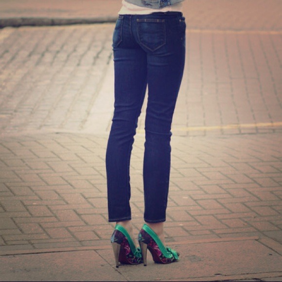 ⚡ REDUCED!! ⚡Paige Skyline Ankle Peg Jeans