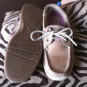 Sperry top sliders (reserved)
