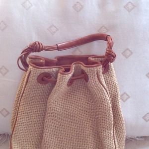Woven cloth handbag