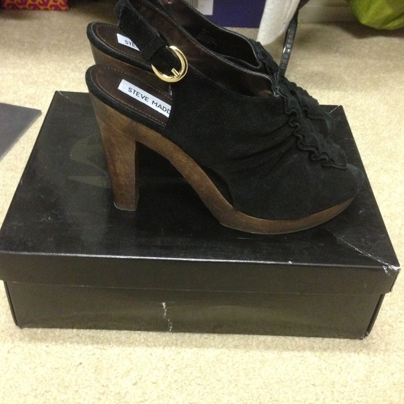 Bundled. Sold.  Steve Madden shoes