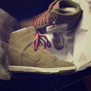 Nike Dunk Sky High sneaker-heel w/concealed wedge