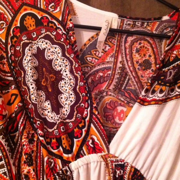 Sold in bundle! - Picture 2 of 2