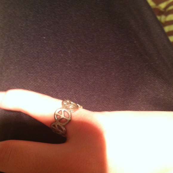 Peace ring