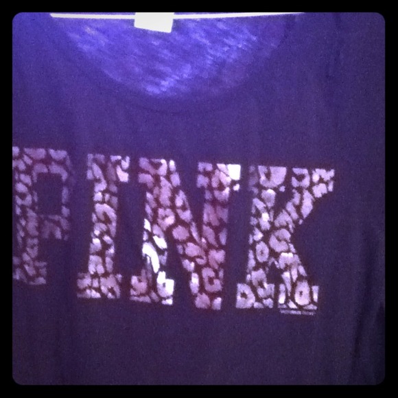 Vs pink shirt