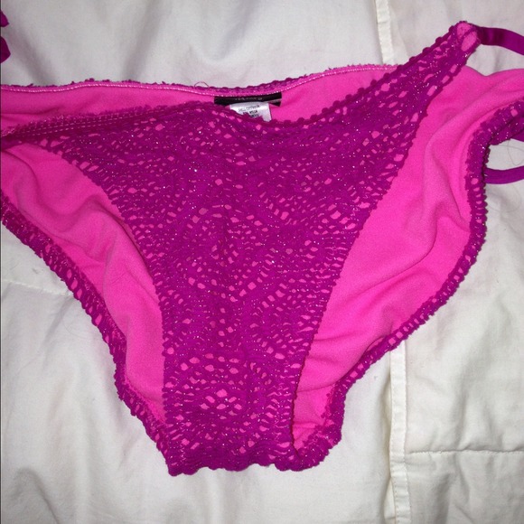 String bikini - Picture 3 of 3