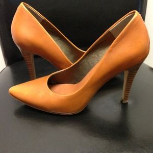 Original pumps from banana republic