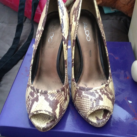 Aldo heels :)💕 - Picture 3 of 3
