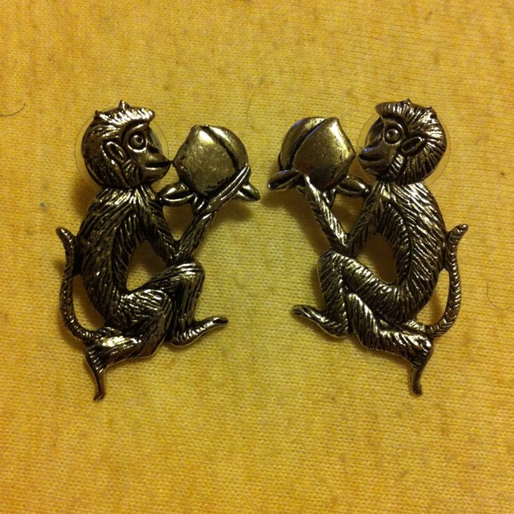 💗Traded💗💕Adorable one of a kind earrings💕