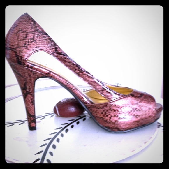 Red velvet colored heels :) brand new