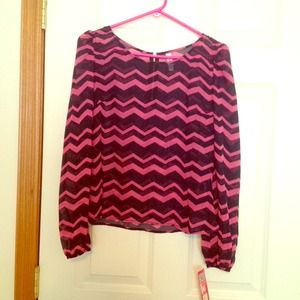 X traded  X Super cute sheer printed blouse