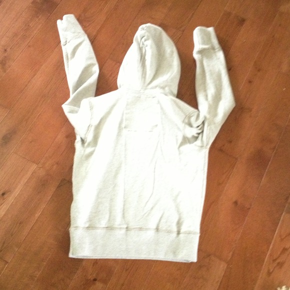 Abercrombie sweatshirt - Picture 2 of 2