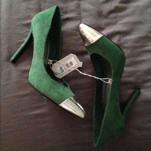 Emerald Pumps :)